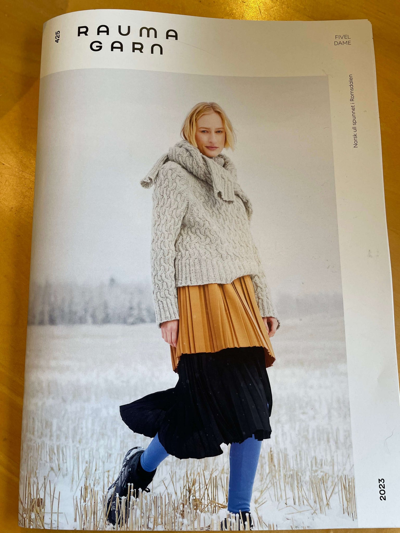 Rauma Booklet 425 Fivel Dame Tea Cozy Yarn Shop